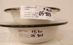 Miski białe czyste